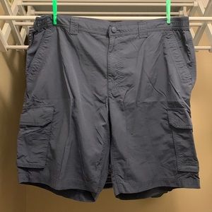 L.L. Bean Mens Nylon Dark Blue Cargo Shorts Size XL